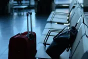 暑假旅遊旺季托運行李「等到天荒地老」！　地勤曝「4妙招」會獲優先處理