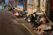 影/鶯歌天降「石頭雨」！砸毀5機車1人傷　真兇竟是速食店樓上女兒牆