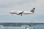 空姐拍影片吐槽「機上水箱髒」！　地勤爆氣反擊：一洗就是半天