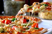 無視槍擊報案「從從容容嗑pizza」　美警事跡敗露謊扯沒異狀