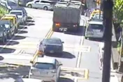 比被鳥屎淋還慘！汐止多車遭「泥巴炸彈」攻擊　兇手是大貨車