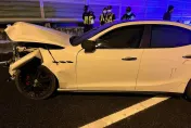 快訊/這下真的「目屎滴」！台中男開海神撞護欄車頭毀　就醫還被抓包酒駕