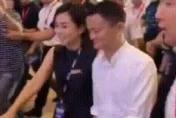 影/集團將有重大變動？傳馬雲時隔百日返陸　現身阿里巴巴總部親切打招呼