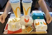 婚禮包3600元新人竟請吃「冷掉的麥當勞」　賓客傻眼