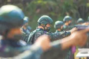 海軍陸戰隊遺失手槍「集資買玩具槍放械庫混充」　指揮官、營長遭懲戒休職6月