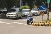 太誇張！騎士停等紅燈棄車躲樹蔭乘涼　最高罰3萬6