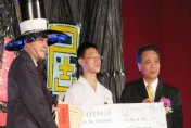 幼園之子毛畯珅竟是高材生！拿20萬獎學金「讀社工系」　領獎畫面曝