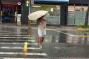 快訊/強颱凱米來敲門！北花蓮首當其衝　和平村風雨大、路人東倒西歪