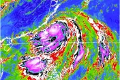 凱米「雙眼牆」增強加快！宜花傍晚風雨最劇烈　專家曝：超大豪雨對決