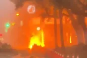 影/花蓮市民國路「變電箱爆炸」！火勢猛烈　警消趕赴現場