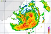 強颱凱米打轉「走了半個花蓮」！氣象粉專示警：恐加固環流重整打回馬槍