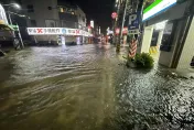 快訊/快被淹成水上大學！虎尾科大校門口「樹倒、水淹小腿肚」豪雨未歇