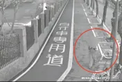 影/外籍男騎Ubike耳機遺留籃子內　男子摸走遭逮竟掰「以為是自己的」