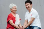 為弱勢老人發聲！郭子乾驅車前往偏鄉社會角落　心疼喊：關懷陪伴很有意義