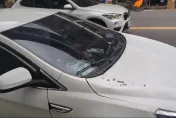 快訊/北市環河南路天降拳頭大水泥塊　休旅車遭擊中擋風玻璃碎裂