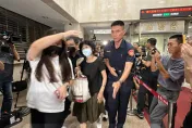 快訊/複訊2小時！陳佩琪憔悴離開北檢　黃珊珊突現身開車接送