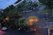 「康芮」最強核心進東部！高雄左營傳電桿電線爆炸　幸無傷亡