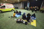 影/暗夜遇死劫！濟州島外海驚傳漁船翻覆　2死12失蹤