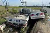嘉義小貨車、轎車雙雙衝進田！駕駛受困釀1死2傷