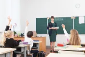 獲獎師管教學生抽菸「被投訴到離校」　苦勸女兒別執教鞭
