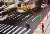 影/嚴重車禍！機車擦撞公車女乘客遭輾　右小腿斷肢送醫