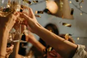 過年聚會必喝酒？先吃「蛋白質食物」可減緩酒精吸收