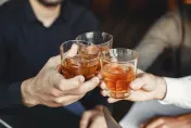 喝酒取暖是隱形殺手！醫示警：恐增加失溫與猝死風險