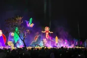 全台唯一會「蛇（踅）」出來的主燈在這！波蘭駐台官員也趕去朝聖