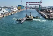 將由成功級巡防艦護航　傳自製潛艦海鯤號下週海試