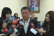 王定宇否認不倫戀　自曝身分證配偶欄「已空白」
