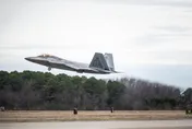 美國升級F-22四大功能　退將警示：真遇殲-20就慘了！