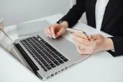 Gmail收到「載具異常」通知！點擊連結輸入　信用卡被盜刷