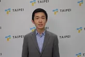 才剛請辭北市府發言人！李政軒涉洩密案交保限制出境