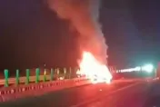 出事了！小米SU7撞護欄燃爆「疑車門鎖死」　3女大生慘變焦屍