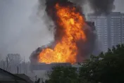 影/馬國大爆炸已釀63傷　飛機乘客拍下「高空蕈狀雲」網瘋傳