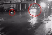 影/桃園悲慘「孤獨輾死」！久病纏身男雨夜路倒被車壓