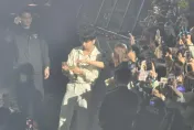 直擊/超寵粉衝下台！BOYNEXTDOOR與粉「大玩自拍」來者不拒