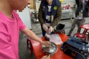 影/高雄豆漿店傳「醬油泡蟑螂」　衛生局抽驗檢體送驗