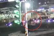 影/新北追撞車禍爆衝突　男子遭4惡煞持西瓜刀砍傷
