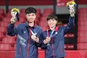 桌球世錦賽/「黃金混雙」逆轉勝！林昀儒、鄭怡靜晉級16強