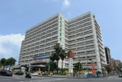 比武招親？病患沒站穩竟暴打急診護理師　基隆長庚回應了