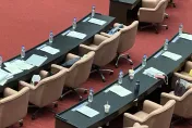 綠委癱瘓4次院會終於放行？　議事人員憂衝突只發瓶裝水