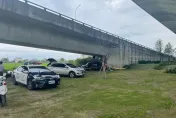 影/宜蘭男身中25刀陳屍車中！　疑債務糾紛慘遭預謀殺害