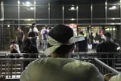 今夜守北檢！朱立倫沒離開：民主退讓一步「將無死所」