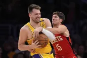 NBA/以為是愚人節！東契奇曝被交易內幕　「難過到砸爛手機」