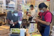 樋口飯糰新房東身分揭曉！　她曝與老闆娘是「雄中雄女同學」