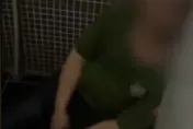 影/上廁所遭醉漢闖入反鎖！陸女「嚇到尖叫」幸獲救