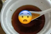 影/吃牛肉麵「舀出蟑螂全屍」嚇吐　高雄衛生局揪6缺失