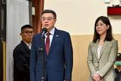 軍公教持領大陸居住證要罰　行政院：不允許配合統戰