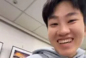 Joeman現身戶政事務所！被祝「新婚快樂」吐真相：只是辦文件